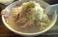 「ラーメン（700円）+無料ライス」@らーめん弁慶 門前仲町店の写真