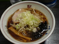 「正油ラーメン（900円）」@らーめんの駅 新横浜ラーメン博物館店の写真