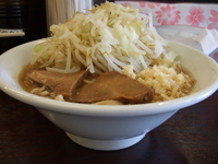 「ラーメン普通+極太麺」@島系 本店の写真