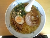 「ラーメン薄口醤油」@拉麺にしき花輪の写真