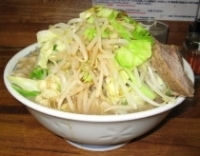 「小ラーメン 『ヤサイ・ニンニク』」@ラーメン二郎 新小金井街道店の写真