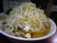 「たま小+巻チャァ（にんにく）」@蓮爾 登戸店の写真