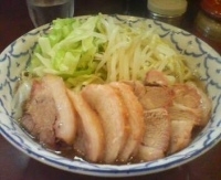 「らーめん 大盛り 豚増し」@らーめん陸の写真