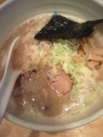 「濃厚しおらーめん」@○心厨房の写真