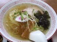 「塩ラーメン450円」@お食事処 かねまさの写真