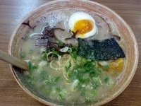 「博多ラーメン+味玉」@博多っ子 センター北店の写真