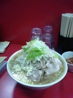 「小豚ニンニク細麺」@らーめん豚喜の写真