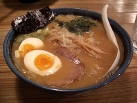 「季節限定 麦味噌らーめん」@九州らーめん もとまるの写真