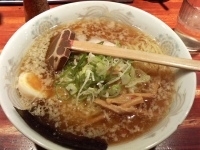 「醤油ラーメン大盛り600円」@三水らーめん 秋葉原店の写真