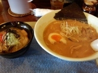 「味噌ラーメン+チャーシュー丼ランチ890円」@麺屋はやたろう 佐鳴台本店の写真