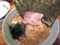 「ラーメン+のり」@横浜ラーメン 武蔵家 大井町店の写真