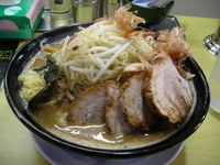 「中ラーメン（麺量220㌘）+焼豚3枚（￥750+250）」@麺屋 浪花節の写真