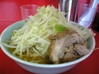 「ラーメン小+にんにく」@ドン-キタモトの写真