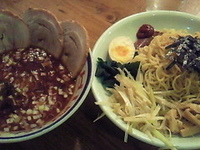 「魚豚つけめん+得入り」@屯ちん 池袋本店の写真