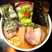 「特濃魚介豚骨ラーメン（ハード）」@麺家 うえだの写真