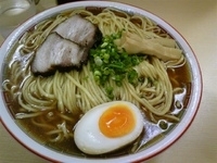 「豚骨煮干ラーメン大盛り」@煮干鰮らーめん 圓の写真