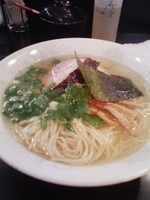 「薩摩軍鶏らーめん（塩）」@麺家 うえだの写真