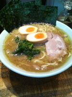 「ラーメンセット（+キャベチャー+味玉）」@武蔵家 立川店の写真