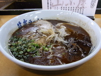 「黒マー油ラーメン」@筑豊ラーメン 山小屋 玖珂店の写真