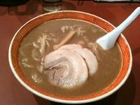 「一作こってりラーメン」@らーめん 一作 寝屋川店の写真