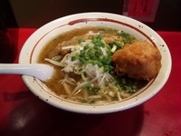 「玉豚天らーめん」@麺屋武蔵 二天 池袋店の写真