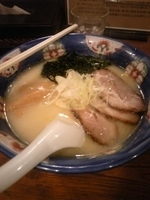 「塩らーめん」@らーめん てつや 東京高円寺店の写真