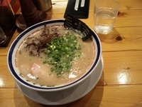 「ラーメン+替え玉（無料券）」@博多長浜らーめん 田中商店の写真