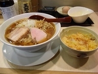 「喜多方らーめん+たまごごはん」@麺や 七彩の写真