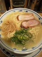「ラーメン カタメ【700円】」@らあめん 渋英の写真