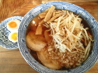 「モヤシチャーシューメン 味玉（トッピング）」@弘富の写真