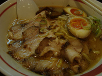 「チャーシュー麺+味玉」@ラーメン長山の写真