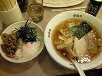 「中華そば304円+Bセット（玉丼+ギョーザ）420円」@幸楽苑 吹上店の写真