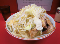 「大ヤサイニンニク」@ラーメン二郎 小岩店の写真