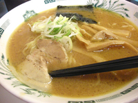 「味噌らーめん￥410」@日高屋 荻窪北口店の写真