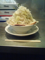 「らーめん600円+たまねぎ70円」@らーめん大 本郷店の写真