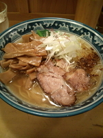 「玄流塩ラーメン メンマトッピング」@麺創房 玄 五反田本店の写真