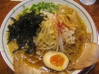 「特製らーめん」@ラーメン 万人家 紫竹山店の写真