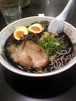 「煮玉子麺（熊本味）バリカタ」@元祖熊本黒拉麺 清正 ヨドバシ横浜店の写真