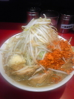 「小豚らーめん ヤサイニンニク辛アゲ」@千里眼の写真
