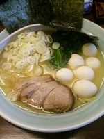 「ラーメン（うずら増し）」@爛々亭の写真