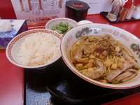 「カレミン 旨そば 大盛り（950円）」@ラーメン たんろん 本店の写真