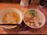 「限定塩味つけ麺（手切りゴン太麺） つけワンタン950」@ShiNaChiKu亭の写真