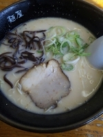 「とんこつらーめん」@バスラーメン 麺 屋の写真