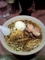 「らーめん+ゆでたまご」@名物屋の写真