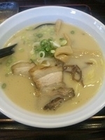 「とんこつラーメン」@くねくねラーメン 可児店の写真