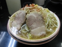 「ラーメン+ニンニク+トウガラシ+ヤサイマシ」@らぁめん 元気の源の写真