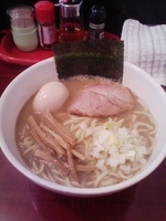 「煮干そば+玉子」@麺家 一鶴の写真