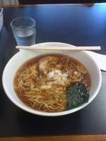 「らぁめん500円」@醤油らぁめん専門店 香味屋の写真