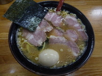 「チャーシュー麺+味付け玉子」@黒田屋 本店の写真