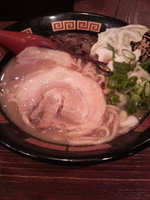 「釜炊きとんこつラーメン」@釜炊き豚骨ラーメンきら星 満天の写真